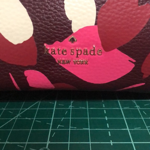 Kate Spade purse - Picture 2 of 2